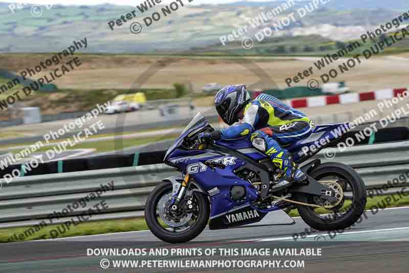 cadwell no limits trackday;cadwell park;cadwell park photographs;cadwell trackday photographs;enduro digital images;event digital images;eventdigitalimages;navarra;no limits trackdays;peter wileman photography;racing digital images;trackday digital images;trackday photos